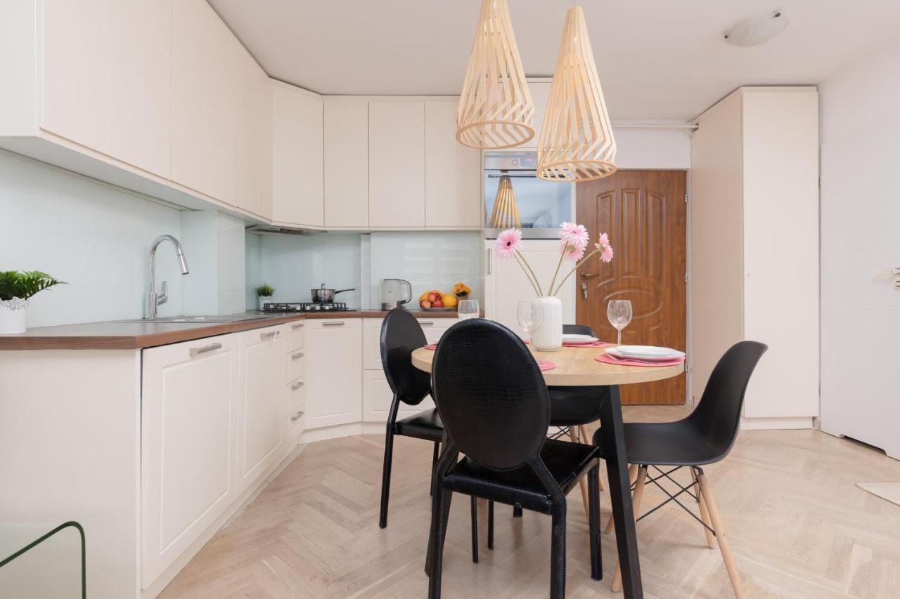 Zlota Apartment Center Of Warsaw By Noclegi Renters Exterior foto